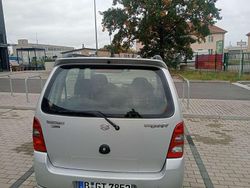 Silber Gebraucht 2003 Suzuki Wagon R+ Comfort Kombi | 800 € (Fairer Preis)