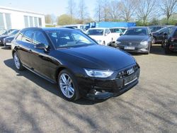Mythosschwarz (metallic) Gebraucht 2022 Audi A4 Advanced Kombi | 26.988 € (Guter Preis)