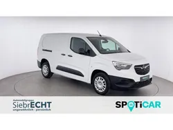 Weiß Gebraucht 2022 Opel Combo Basis Van / Kleinbus | 17.970 € (Guter Preis)