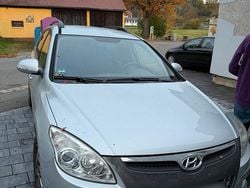 Silber Gebraucht 2010 Hyundai i30 Kombi | 2.200 € (Guter Preis)