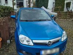 Blau Gebraucht 2004 Opel Tigra Sport Cabrio | 2.800 € (Etwas zu teuer)