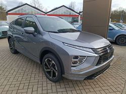 Platinumgrau Gebraucht 2024 Mitsubishi Eclipse Cross Plus SUV | 32.950 € (Teuer)