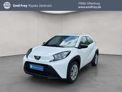 Weiß Gebraucht 2025 Toyota Aygo Business Edition Kleinwagen | 17.490 € (Guter Preis)