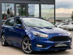 Blau Gebraucht 2017 Ford Focus ST-Line Limousine | 11.890 € (Fairer Preis)