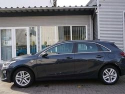 Pentametal met. Gebraucht 2020 Kia Ceed Vision Kleinwagen | 16.600 € (Guter Preis)