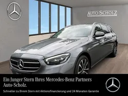 Grau Gebraucht 2022 Mercedes E300 Avantgarde Limousine | 27.984 € (Fairer Preis)