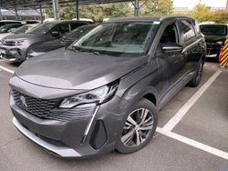 Grau Gebraucht 2022 Peugeot 5008 Allure Van / Kleinbus | 20.111 € (Fairer Preis)