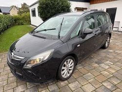 Schwarz Gebraucht 2013 Opel Zafira Tourer Active Van / Kleinbus | 5.990 € (Guter Preis)
