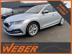 Brilliantsilber metallic Gebraucht 2022 Skoda Octavia Style Kombi | 14.980 € (Fairer Preis)
