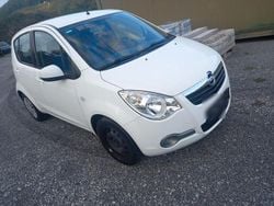 Weiß Gebraucht 2010 Opel Agila Kleinwagen | 2.450 € (Guter Preis)