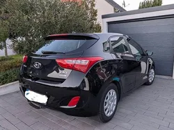 Schwarz Gebraucht 2013 Hyundai i30 Classic Limousine | 6.000 € (Guter Preis)