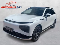 Arctic weiã Gebraucht 2025 XPENG G9 AWD Performance SUV | 63.850 € (Superpreis)