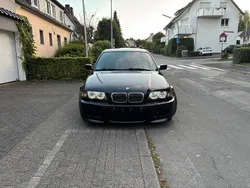 Schwarz Gebraucht 2002 BMW 320 Limousine | 2.499 € (Teuer)