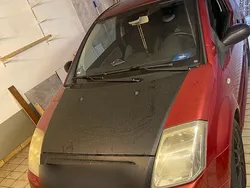 Rot Gebraucht 2004 Citroën C2 Kleinwagen | 600 €