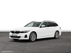 Weiß Gebraucht 2024 BMW 318 Kombi | 36.049 € (Fairer Preis)