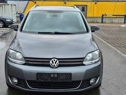 Grau Gebraucht 2012 VW Golf Plus Cross Style Van / Kleinbus | 5.900 € (Fairer Preis)