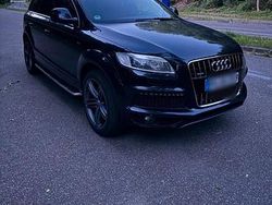Blau Gebraucht 2007 Audi Q7 S-Line SUV | 11.500 € (Etwas zu teuer)