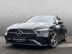 Schwarz Gebraucht 2024 Mercedes 200 Advanced Plus SUV | 32.970 €