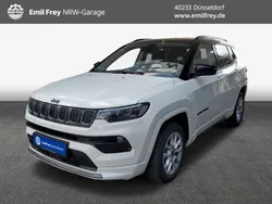 Weiss Gebraucht 2022 Jeep Compass SUV | 29.880 € (Fairer Preis)
