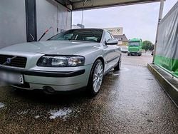 Silber Gebraucht 2000 Volvo S60 Limousine | 2.190 € (Etwas zu teuer)