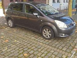 Grau Gebraucht 2008 Toyota Corolla Verso Van / Kleinbus | 5.950 € (Etwas zu teuer)