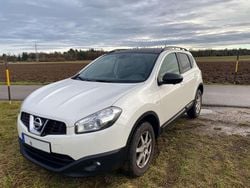 Weiß Gebraucht 2013 Nissan Qashqai 360º SUV | 6.145 € (Fairer Preis)