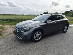 Grau Gebraucht 2018 Mercedes GLA220 SUV | 17.200 € (Fairer Preis)