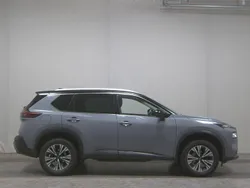 Grau Gebraucht 2024 Nissan X-Trail N-Connecta SUV | 26.980 €