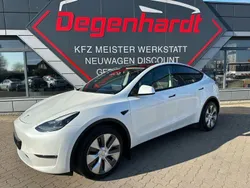 Weiß Gebraucht 2024 Tesla Model Y Long Range SUV | 39.990 € (Guter Preis)