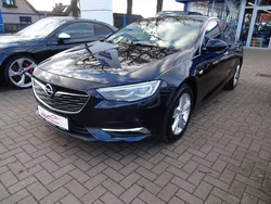 Blau Gebraucht 2018 Opel Insignia Innovation Limousine | 12.570 € (Guter Preis)
