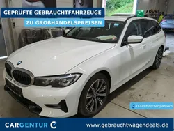 Alpinweiss 3 Gebraucht 2021 BMW 320 Sport Line Kombi | 23.290 € (Guter Preis)