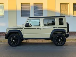 Beige Gebraucht 2025 Suzuki Jimny SUV | 42.499 € (Teuer)