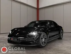 Schwarz Gebraucht 2021 Porsche Taycan Performance Package Limousine | 53.000 € (Etwas zu teuer)