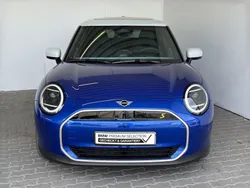 Blau Neu 2024 Mini Cooper SE Kleinwagen | 34.949 € (Teuer)