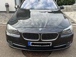 Grau Gebraucht 2010 BMW 523 Limousine | 14.500 €
