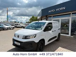 Weiß Gebraucht 2024 Peugeot Partner Van / Kleinbus | 19.400 € (Fairer Preis)