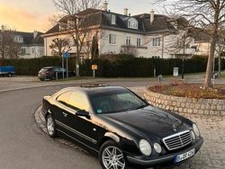 Schwarz Gebraucht 2000 Mercedes CLK200 Coupé | 3.500 €