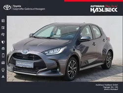 Marlingrau metallic Gebraucht 2021 Toyota Yaris Hybrid Team Kleinwagen | 18.440 € (Fairer Preis)