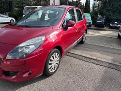 Rot Gebraucht 2010 Renault Scénic III Expression Van / Kleinbus | 2.999 € (Guter Preis)