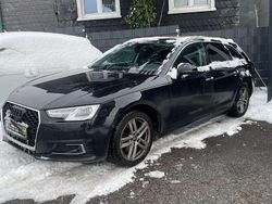 Brillantschwarz Gebraucht 2016 Audi A4 Design Kombi | 11.150 € (Fairer Preis)