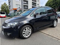 Schwarz Gebraucht 2011 VW Golf Plus Cross Style Van / Kleinbus | 6.880 € (Fairer Preis)