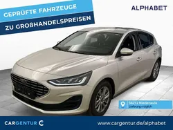 Silber Gebraucht 2023 Ford Focus Titanium Limousine | 19.290 € (Superpreis)