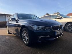 Blau Gebraucht 2013 BMW 320 Sport Line Kombi | 8.900 € (Guter Preis)