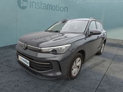 Grau Gebraucht 2024 VW Tiguan SUV | 32.800 € (Guter Preis)