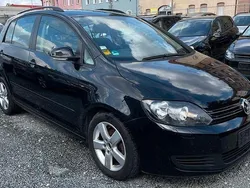 Schwarz Gebraucht 2009 VW Golf Plus Cross Comfortline Van / Kleinbus | 3.490 € (Guter Preis)