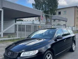 Schwarz Gebraucht 2016 Volvo V70 Kinetic Kombi | 7.899 € (Guter Preis)