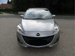 Grau Gebraucht 2011 Mazda 5 Van / Kleinbus | 8.700 € (Etwas zu teuer)