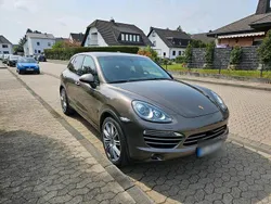 Braun Gebraucht 2010 Porsche Cayenne SUV | 14.280 € (Teuer)