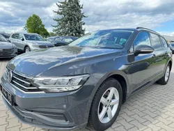Grau Gebraucht 2020 VW Passat Conceptline Limousine | 12.390 € (Guter Preis)