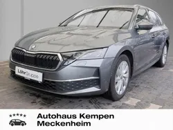 Graphitegrau metallic Gebraucht 2024 Skoda Octavia Selection Kombi | 29.750 € (Superpreis)